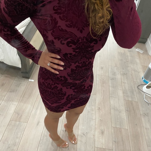 Dresses & Skirts - Long sleeve dress